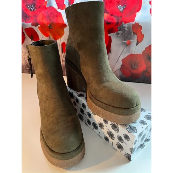 Union Bay Scarsdale ankle boots. Size 8. NWOT - Picture 2 of 10